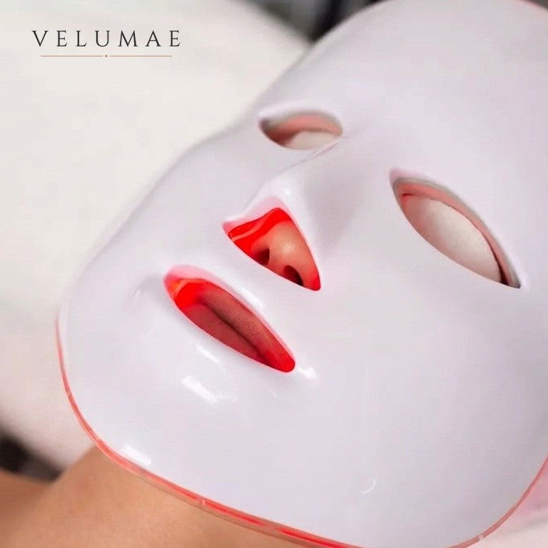 VELUMAE LED maske seans sırasında
